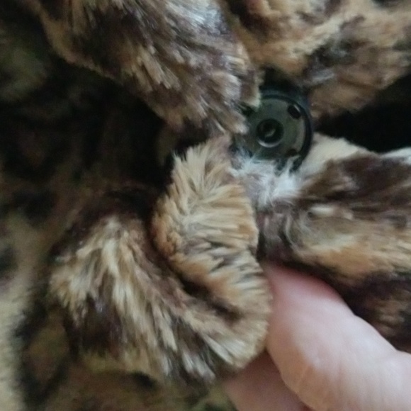 Oxford & Regant faux fur coat - Picture 7 of 9